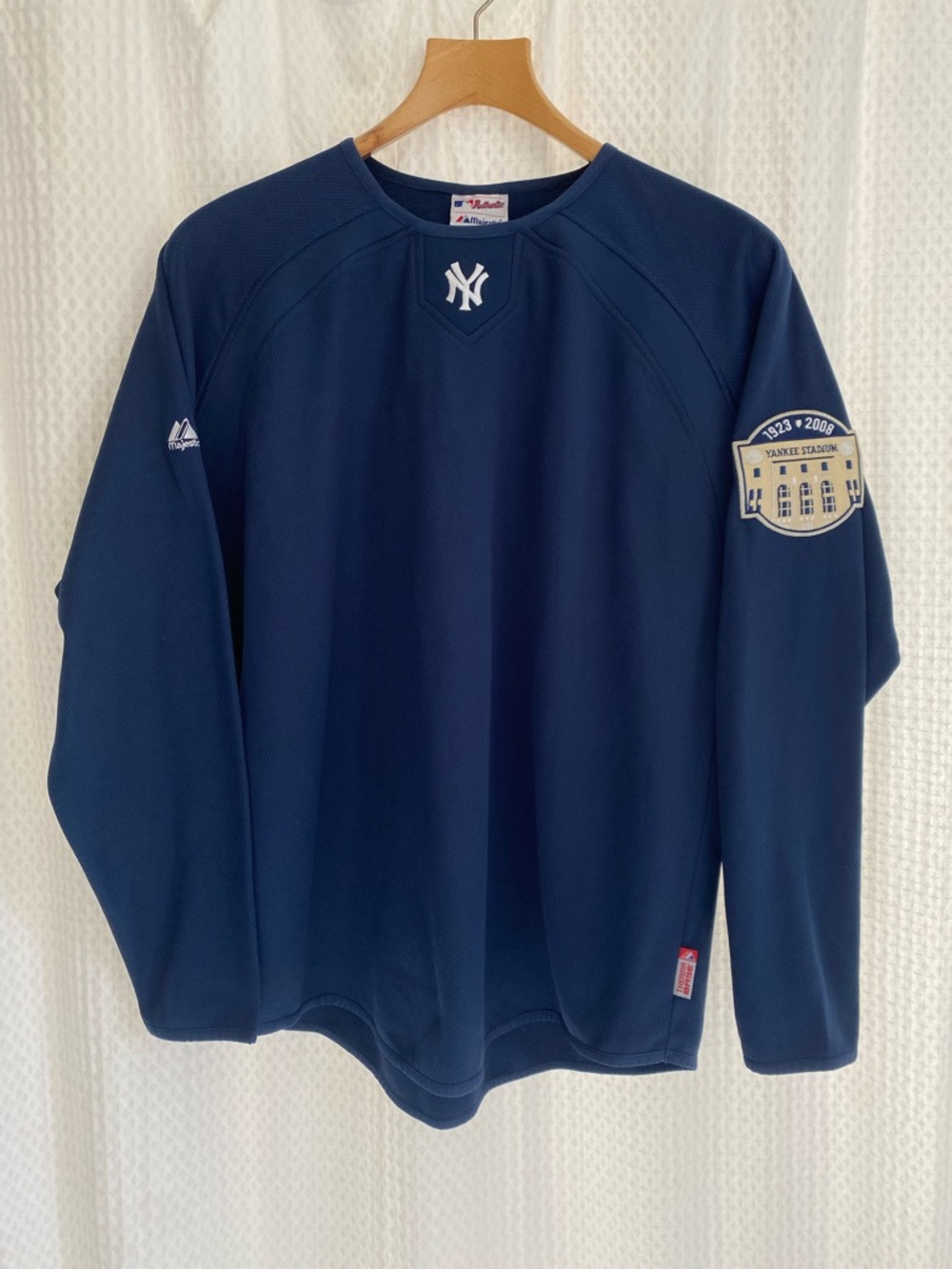 Majestic Yankee Stadium Commemorative Crewneck Jersey XL
